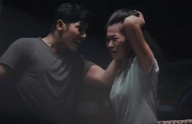 泰国公益广告：当家暴搬上拳击擂台，你还会叫好吗？