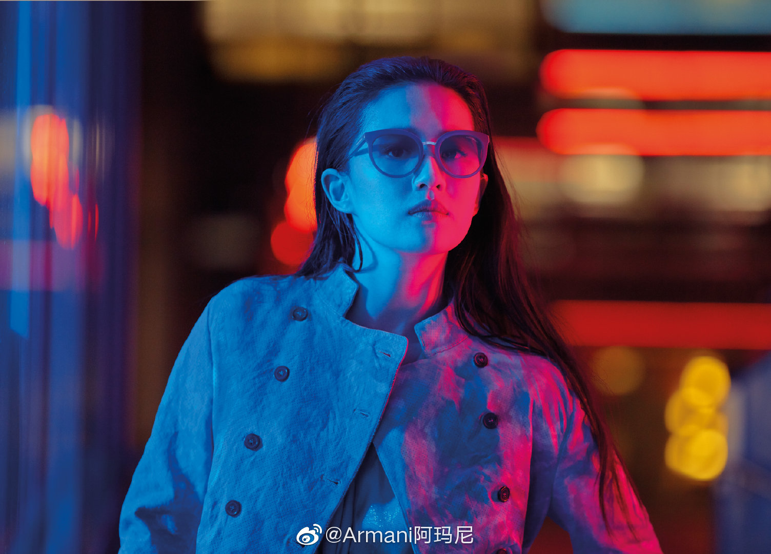 刘亦菲出镜 Armani 春夏大片，用坚毅目光演绎现代版「花木兰」
