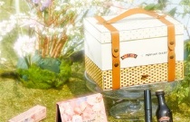 百利×完美日记「野餐篮」限定礼盒，享受双倍的甜醺春光