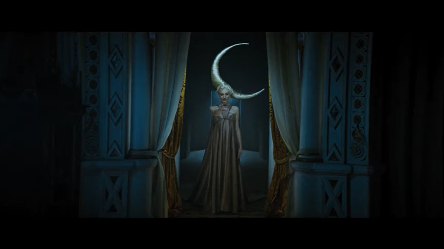 玩占卜吗？迪奥新片《塔罗城堡》揭开神秘女子迷幻身世