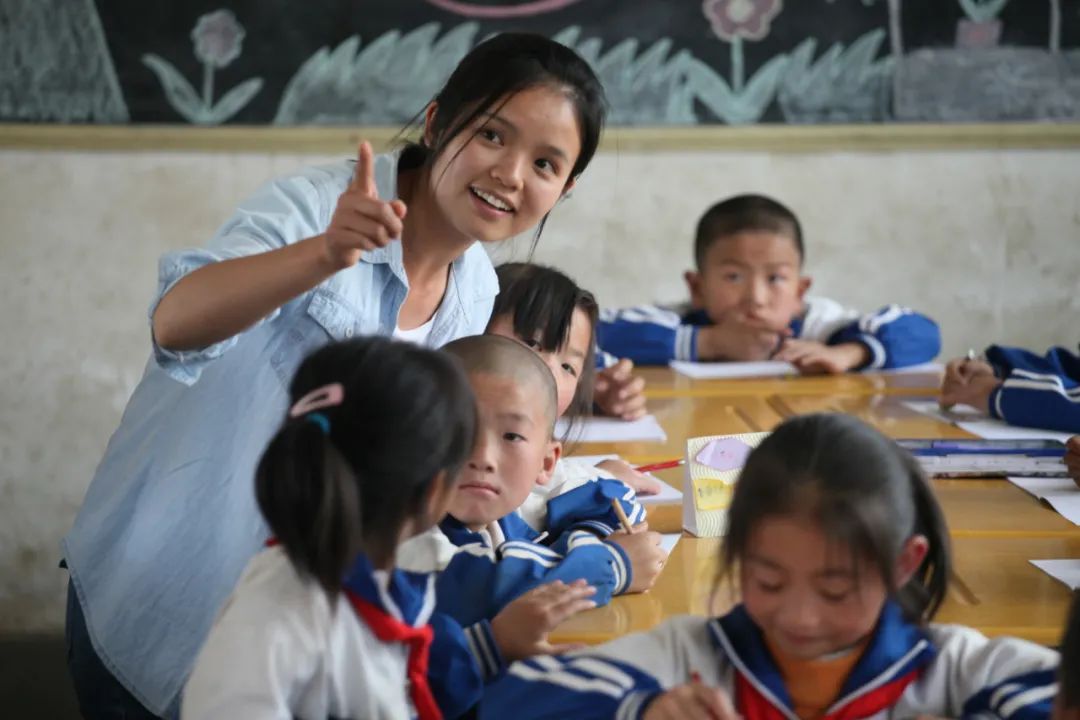 腾讯公益H5《最后一堂课》，关注乡村儿童教育